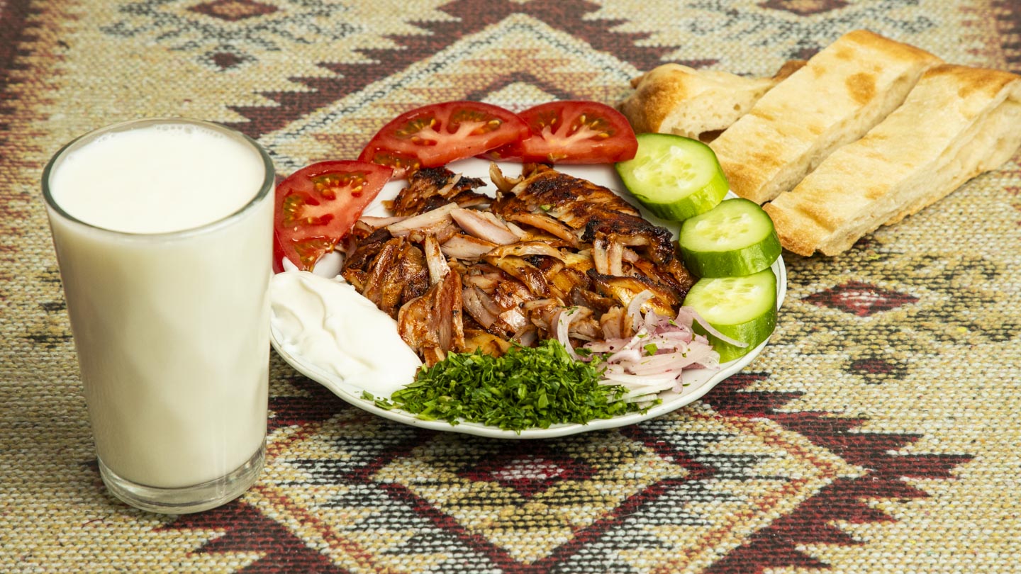 İskəndər Ət